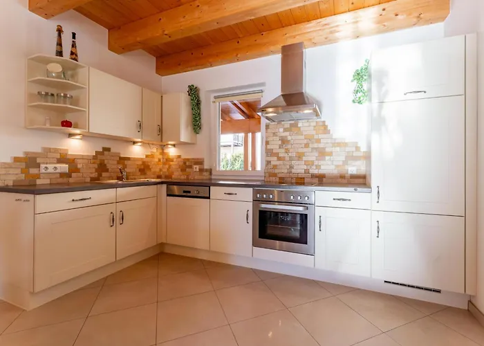 Am Sonnenpiste Holiday home Kotschach-Mauthen